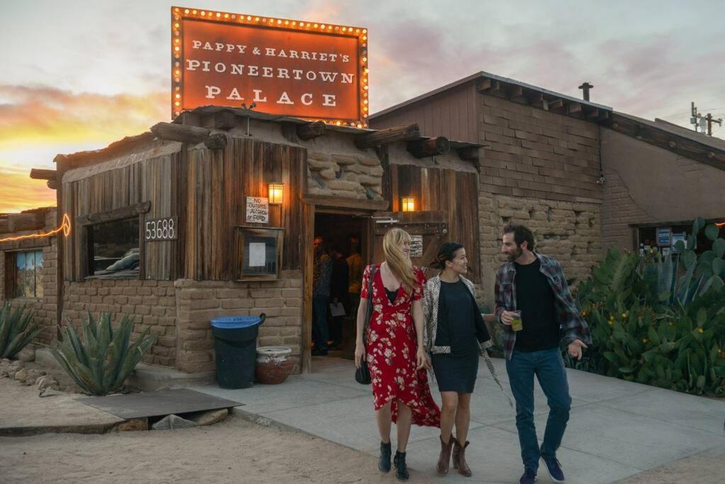 Willa Near Pappy & Harriet'S + Rimrock Ranch W/ Hot Tub Pioneertown Zewnętrze zdjęcie